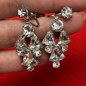 Vintage Estate Clear Crystal Rhinestone Earrings Clip On Screw Back